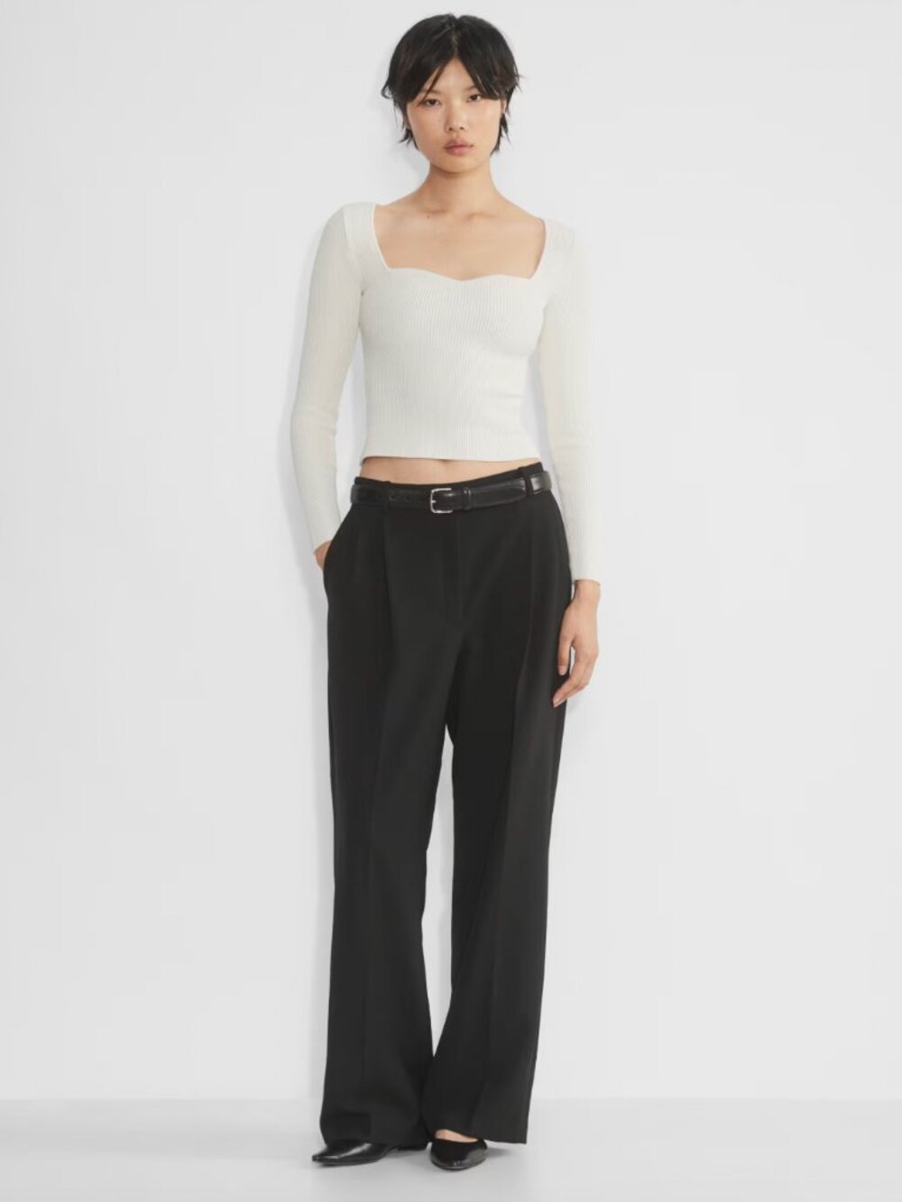 Aritzia Babaton Sculpt Knit Sweetheart Long Sleeve Top
